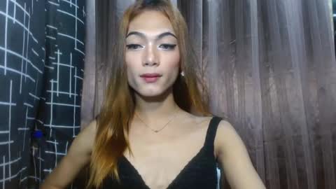 jenny  Laiza online show from 10-09-25, 11:19