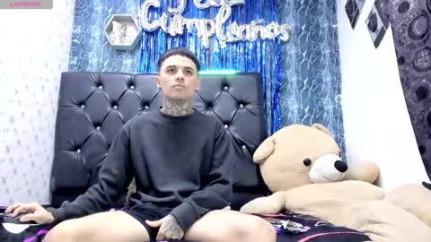 exotichot_couple online show from 02-01-26, 10:41