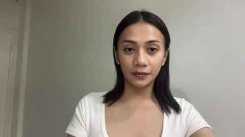 exotictssavie online show from 04-11-26, 05:17