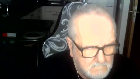 expandetlaugh63 online show from 04-24-26, 08:44