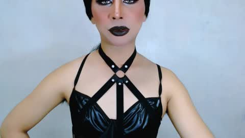 expensive_elise online show from 05-06-26, 09:03