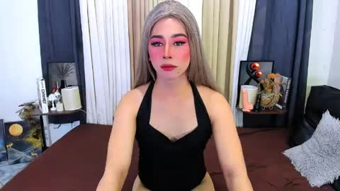 expensive_elise online show from 05-16-26, 10:08