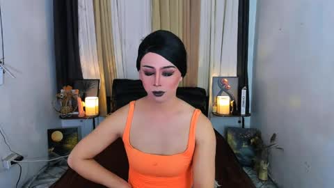 expensive_elise online show from 05-21-26, 04:03