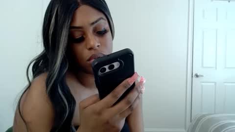 exstacybanks online show from 11-06-25, 04:19