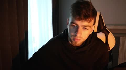 Sweetheart online show from 09-30-25, 08:19