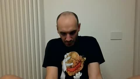 Snapshot of extr0 chatting on 12-16-25, 10:37 Extro online show from 12-16-25, 10:37