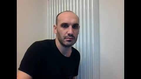 Snapshot of extr0 chatting on 02-28-26, 10:44 Extro online show from 02-28-26, 10:44