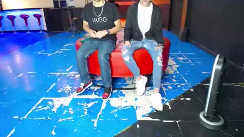 extrangers online show from 11-03-25, 01:12