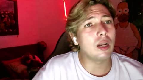 Snapshot of eyesgreenman chatting on 10-09-25, 03:37 eyesgreenman online show from 10-09-25, 03:37