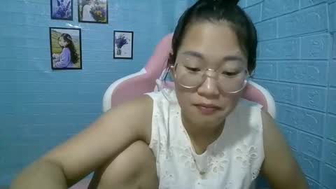 Snapshot of eyewet chatting on 05-26-26, 02:24 Eye online show from 05-26-26, 02:24