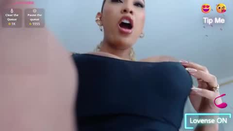 Snapshot of eylin_montanaa chatting on 11-08-25, 06:07 Andrea Carvajal online show from 11-08-25, 06:07