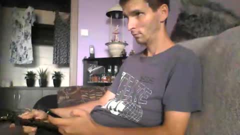 ezel004 online show from 09-14-25, 01:32