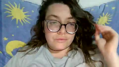 Snapshot of ezlngirl chatting on 05-14-26, 01:34 Aimee online show from 05-14-26, 01:34