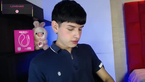 Juan online show from 10-25-25, 04:53