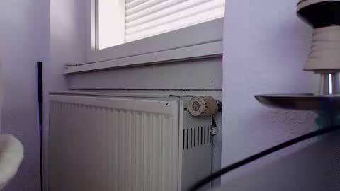 Snapshot of f34rl3zz chatting on 12-23-24, 11:47 P. online show from 12-23-24, 11:47