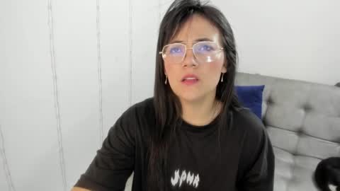 camila online show from 04-17-26, 04:26