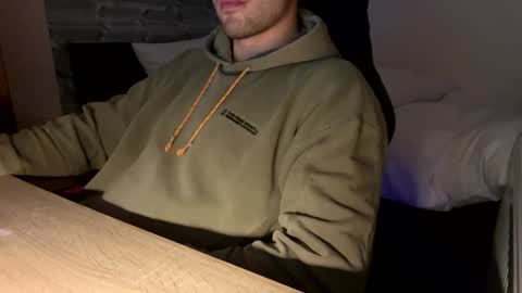 Snapshot of fabian_196 chatting on 12-02-24, 04:09 Call me bitch online show from 12-02-24, 04:09