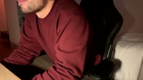 Snapshot of fabian_196 chatting on 12-13-24, 04:27 Call me bitch online show from 12-13-24, 04:27