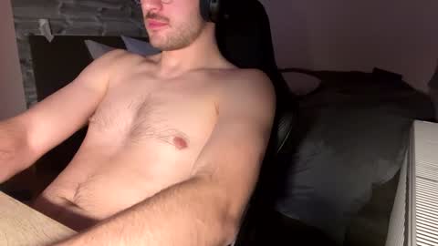 Snapshot of fabian_196 chatting on 01-13-25, 05:55 Call me bitch online show from 01-13-25, 05:55