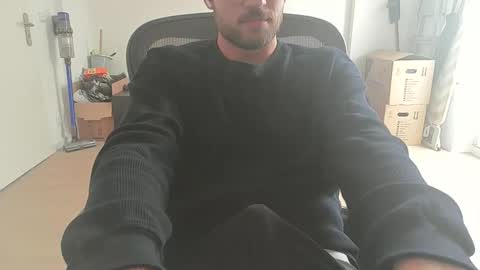 Snapshot of fabian_196 chatting on 09-26-25, 11:03 Call me bitch online show from 09-26-25, 11:03