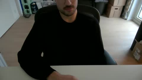 Snapshot of fabian_196 chatting on 11-26-25, 02:07 Call me bitch online show from 11-26-25, 02:07