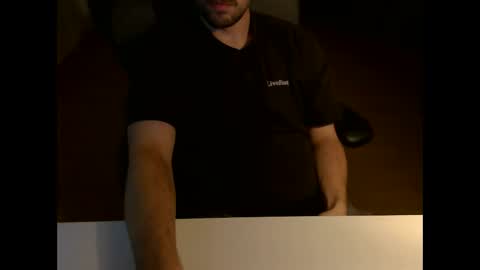 Snapshot of fabian_196 chatting on 12-05-25, 07:32 Call me bitch online show from 12-05-25, 07:32