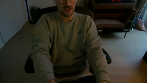 Snapshot of fabian_196 chatting on 01-14-26, 03:17 Call me bitch online show from 01-14-26, 03:17