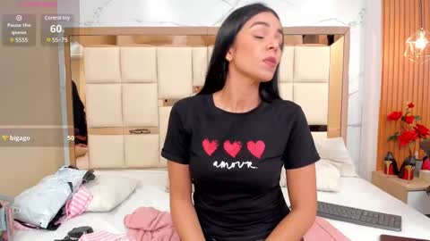 Snapshot of fabiana_rodriguez chatting on 02-27-25, 08:42 Fabi online show from 02-27-25, 08:42