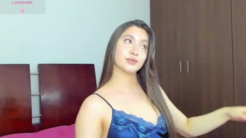 Snapshot of fabianalove chatting on 10-31-25, 12:00 fabianalove online show from 10-31-25, 12:00