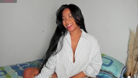 Snapshot of fabianna_laraa chatting on 05-02-26, 08:30 Thianna online show from 05-02-26, 08:30