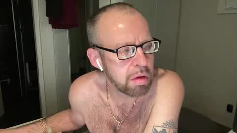 Snapshot of fabiothick chatting on 10-31-25, 09:49 fabiothick online show from 10-31-25, 09:49