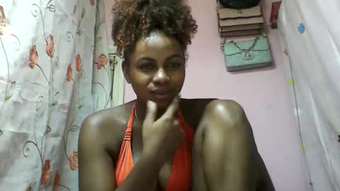 Fabriola9794 online show from 03-13-26, 07:31