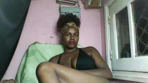 Fabriola9794 online show from 04-01-26, 07:22
