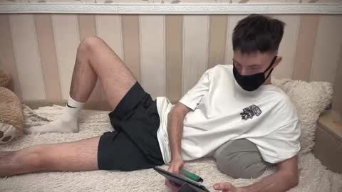 Snapshot of faceless_man20 chatting on 02-14-25, 01:51 faceless online show from 02-14-25, 01:51