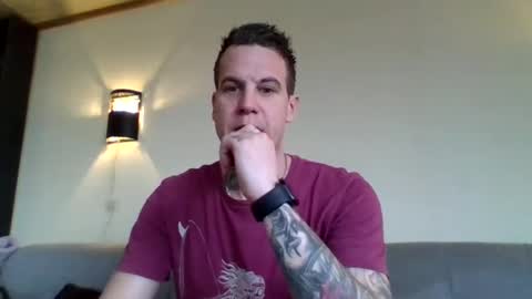 Snapshot of fack69ogsazzy69 chatting on 02-04-25, 11:05 Dennis online show from 02-04-25, 11:05