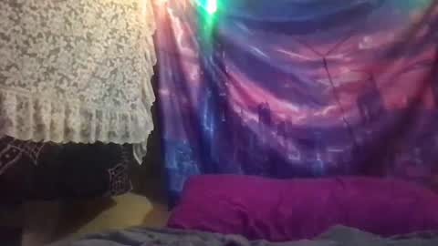 Snapshot of faexoxoxo chatting on 01-08-25, 08:49 Fae online show from 01-08-25, 08:49