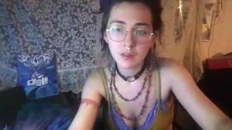 Snapshot of faexoxoxo chatting on 01-15-25, 06:43 Fae online show from 01-15-25, 06:43