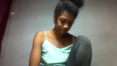 faiqua95 online show from 04-29-26, 04:00
