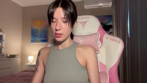 Snapshot of fairy_bloomix chatting on 09-17-25, 11:56 Bloom online show from 09-17-25, 11:56