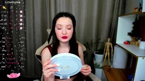 Snapshot of fairy_m00n chatting on 01-11-25, 11:56 Kate online show from 01-11-25, 11:56