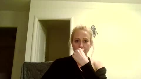 Snapshot of fairy_nightmare chatting on 11-05-25, 07:03 Fairy NightMary online show from 11-05-25, 07:03