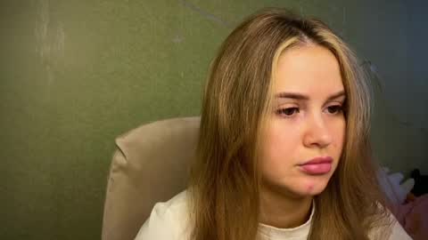 Ilona online show from 04-06-26, 08:48