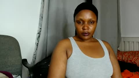 Snapshot of faithokoyo480 chatting on 06-08-26, 08:20 raysa4421 online show from 06-08-26, 08:20