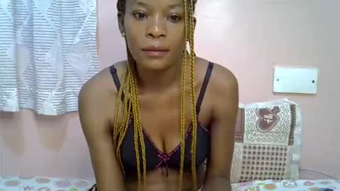 Snapshot of faizah_ chatting on 03-25-26, 12:27 faizah_ online show from 03-25-26, 12:27