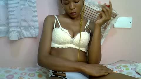 Snapshot of faizah_ chatting on 03-28-26, 12:27 faizah_ online show from 03-28-26, 12:27