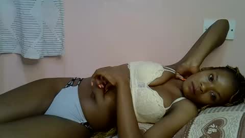 Snapshot of faizah_ chatting on 03-29-26, 12:43 faizah_ online show from 03-29-26, 12:43