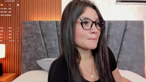  Leila.... online show from 02-22-25, 03:25