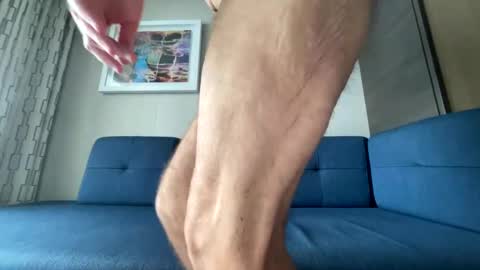 falconcam online show from 02-10-25, 03:24