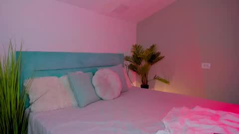 Lana online show from 11-20-25, 12:11