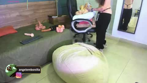 Megan    630  1330 -5 online show from 03-23-26, 12:53